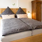Altes Amtsgericht فندق أوبنهايم
