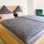 Altes Amtsgericht 3* أوبنهايم